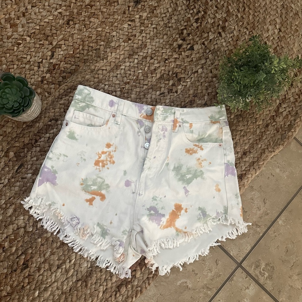 HIGHEST RISE SPLATTER SHORTS - Picture 2 of 8